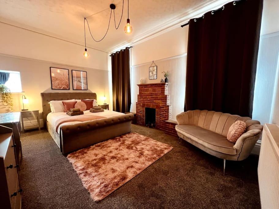 The Retreat - Large Luxury Apartment, Two Mins From Beach Bornemouth Extérieur photo
